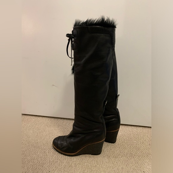 RESERVED - Authentic CHANEL Leather Fur Boots (Only available until Nov 15) - Picture 4 of 13